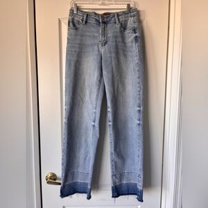 Judy Blue Wide Leg Fit Jeans Light Wash Medium rise raw hem Size 5/ 27 denim